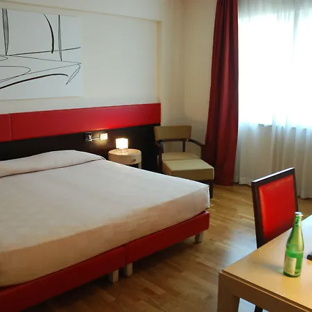 Klass Otel 4*
