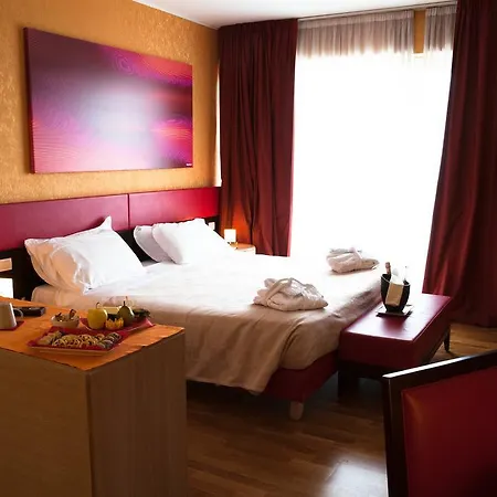 Klass Hotel 4*